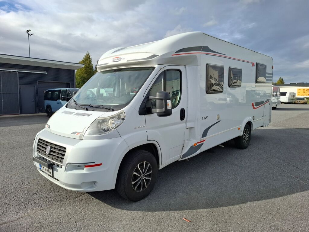 Carado T 449 2013 Valkoinen
