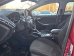 Ford Focus 2012 Punainen