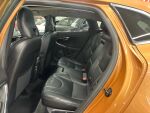 Volvo V40 2012 Oranssi