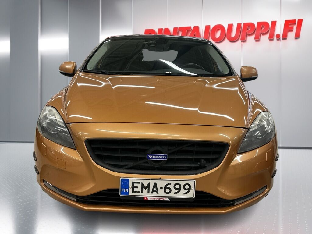 Volvo V40 2012 Oranssi
