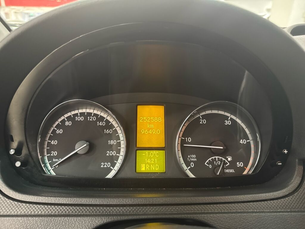 Mercedes-Benz Vito 2012 Valkoinen