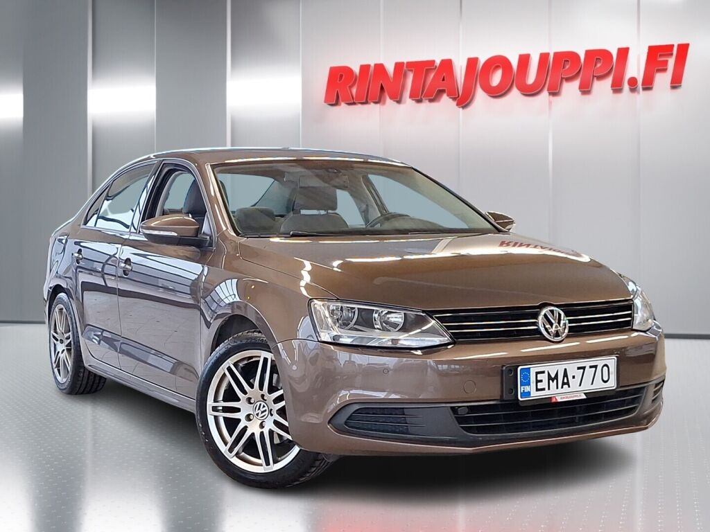 Volkswagen Jetta 2012 Ruskea (beige)