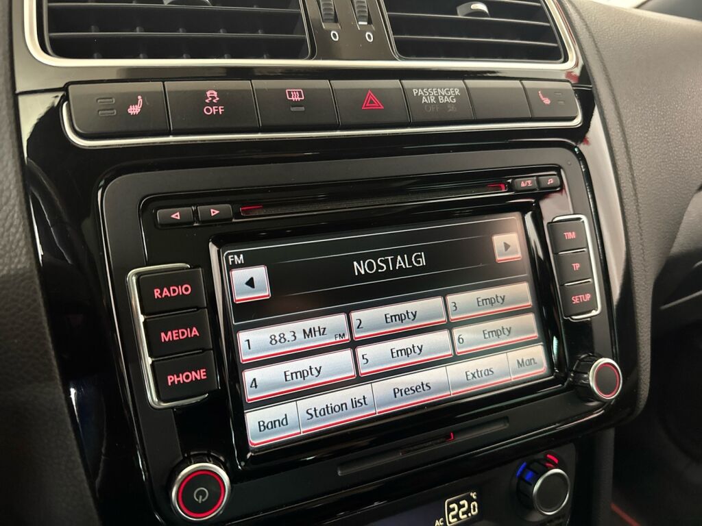 Volkswagen Polo 2012 Punainen