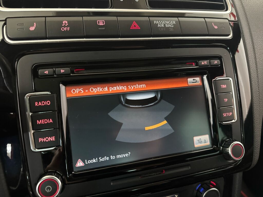 Volkswagen Polo 2012 Punainen