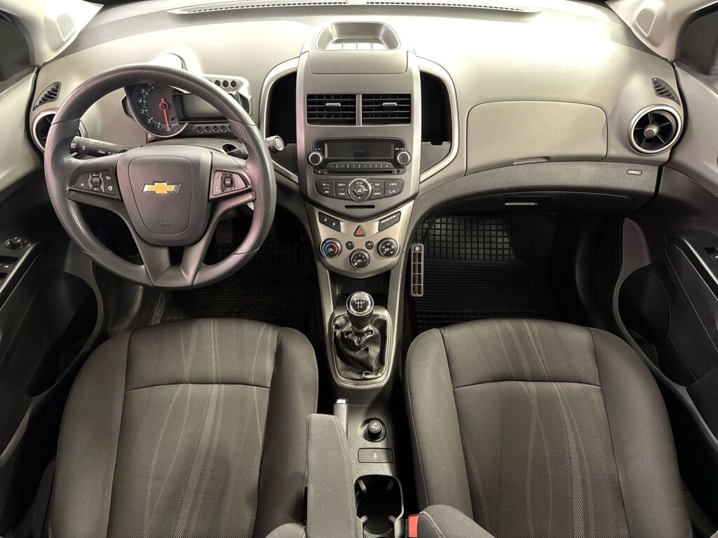 Chevrolet Aveo 2012 Musta