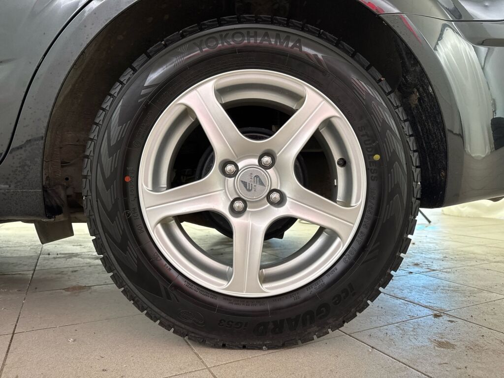 Chevrolet Aveo 2012 Musta