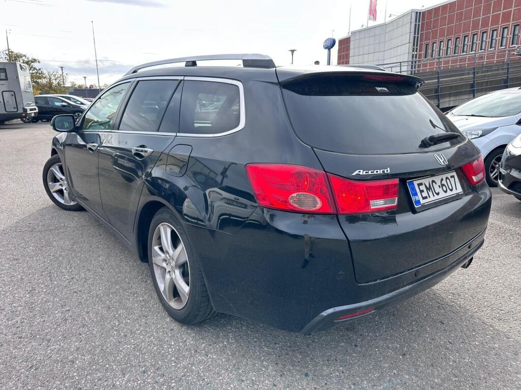 Honda Accord 2013 Musta