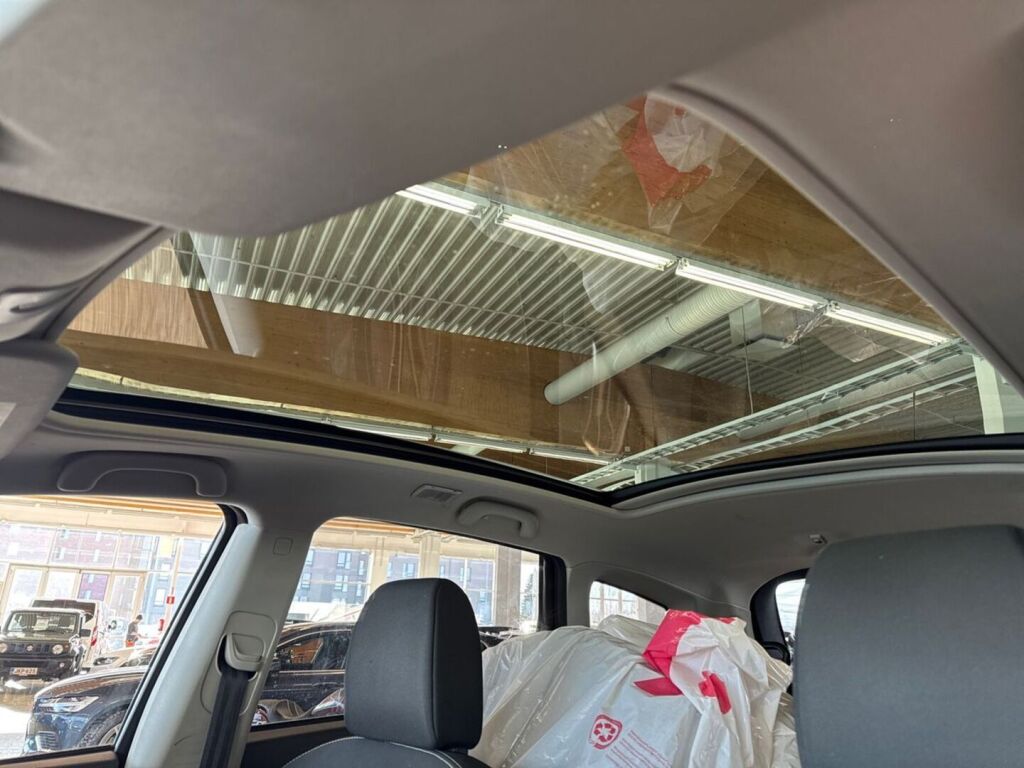 Nissan Qashqai+2 2012 Punainen