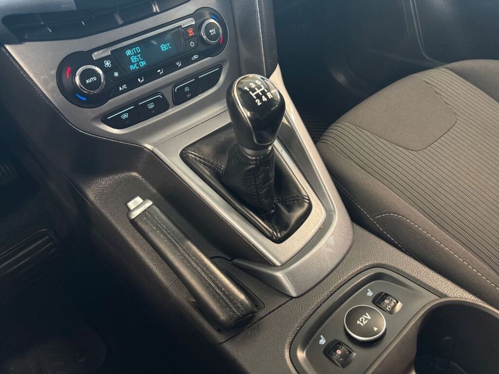 Ford Focus 2013 Sininen