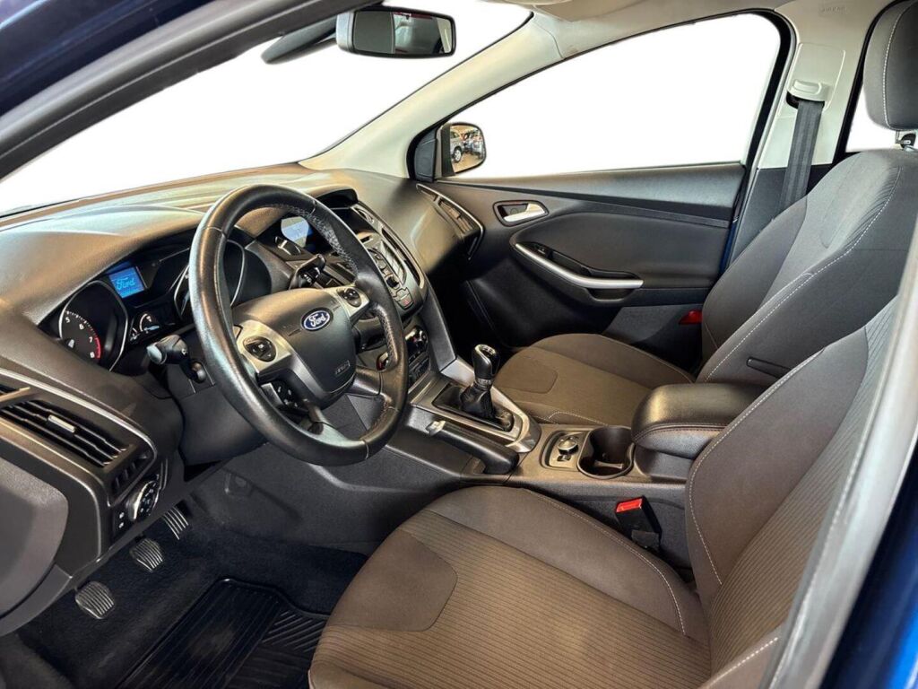 Ford Focus 2013 Sininen