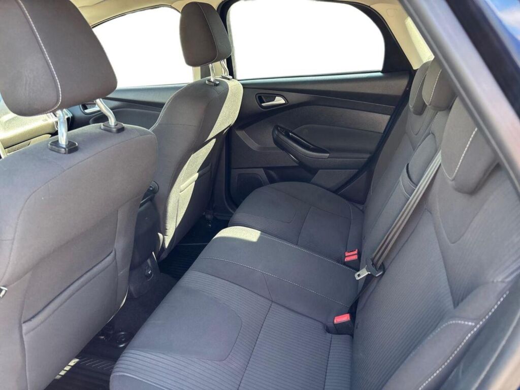 Ford Focus 2013 Sininen