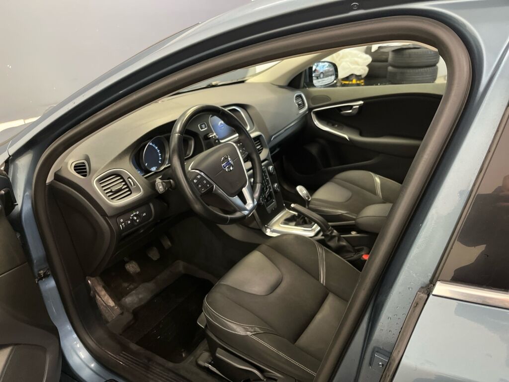 Volvo V40 2012 Sininen