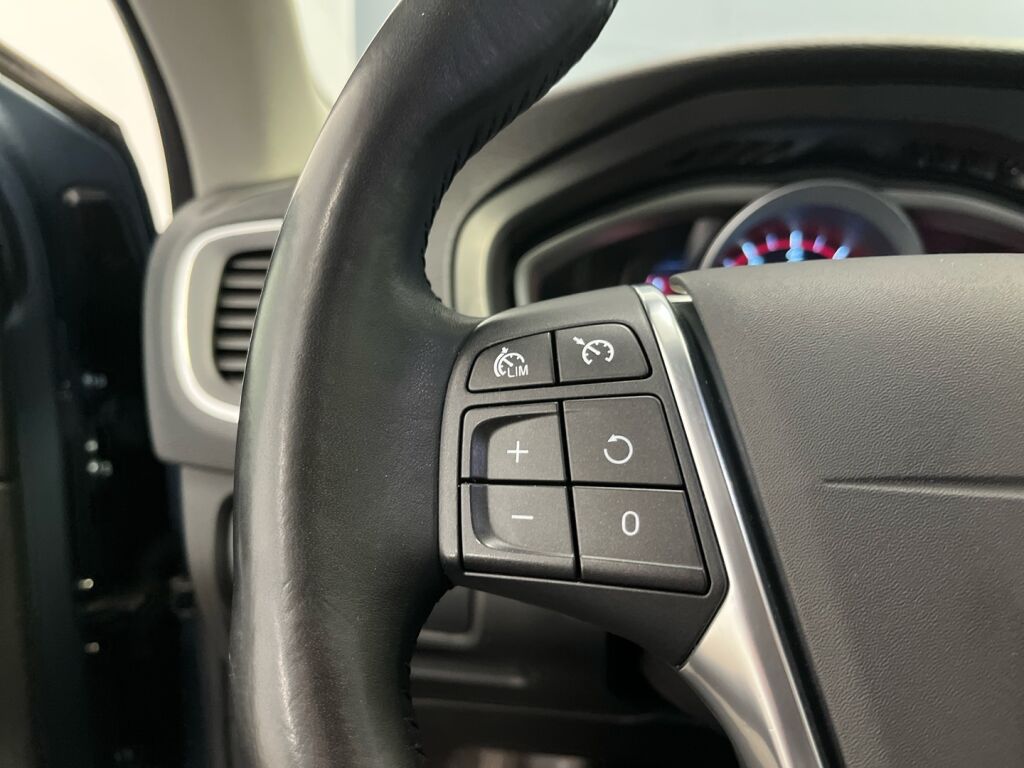 Volvo V40 2012 Sininen