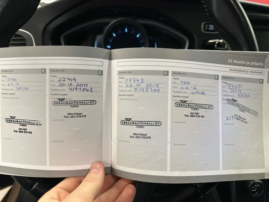 Volvo V40 2012 Ruskea (beige)