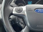 Ford Focus 2012 Punainen
