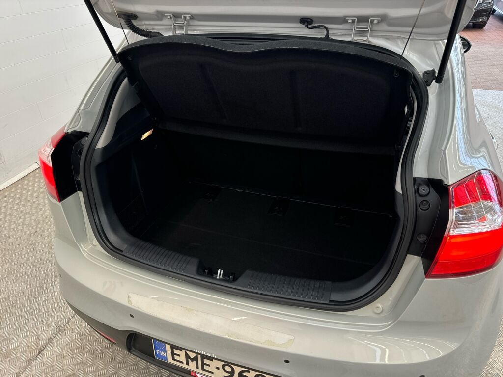 Kia Rio 2012 Ruskea (beige)