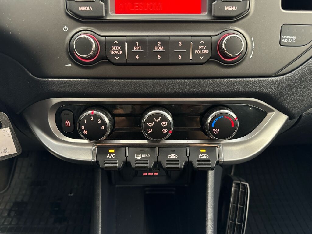 Kia Rio 2012 Ruskea (beige)