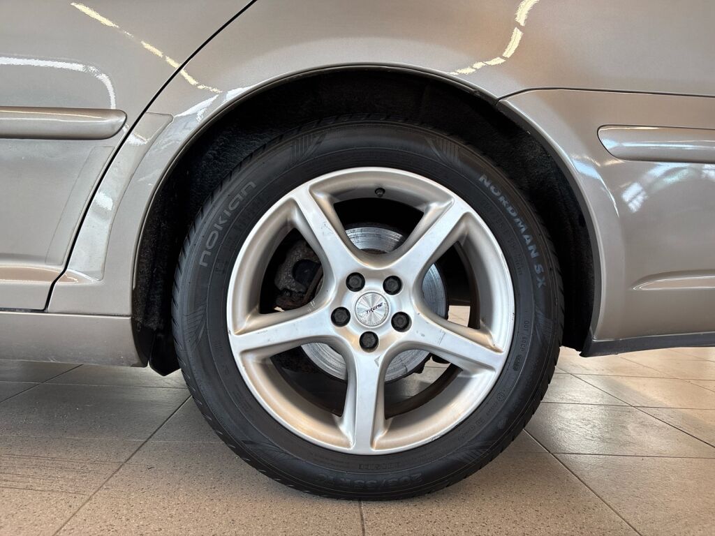Toyota Avensis 2007 Ruskea (beige)