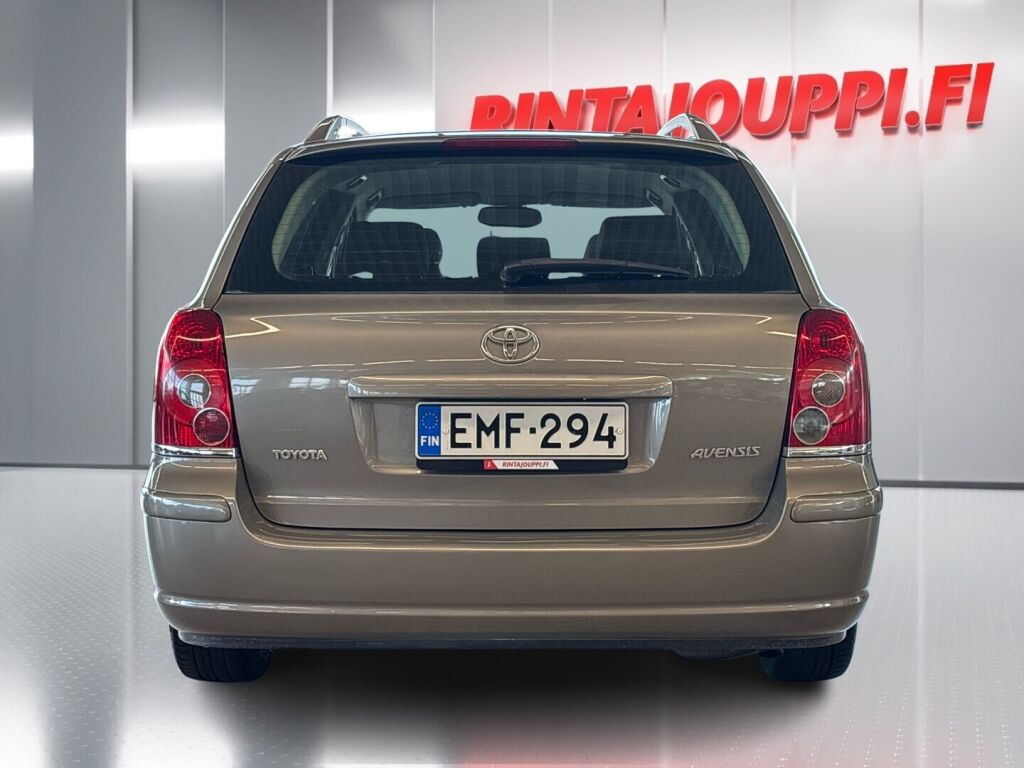 Toyota Avensis 2007 Ruskea (beige)