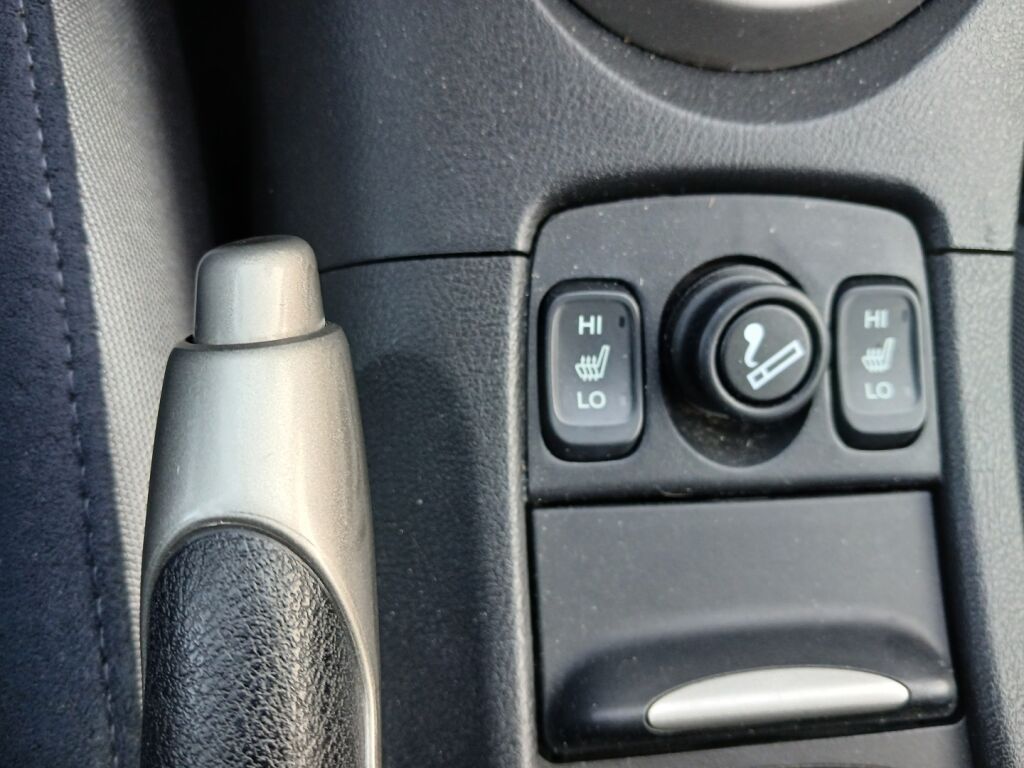 Honda Civic 2008 Punainen