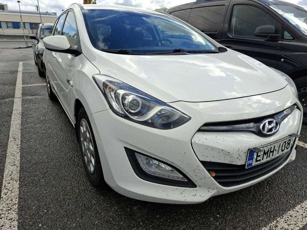 Hyundai i30 Wagon 2013 Valkoinen