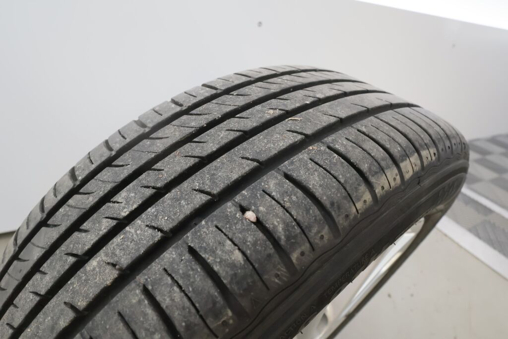 Toyota Auris 2013 Sininen