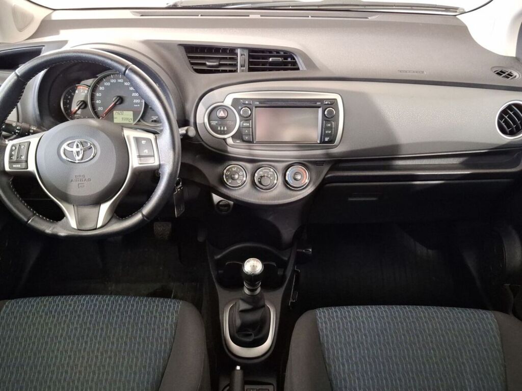 Toyota Yaris 2013 Hopea
