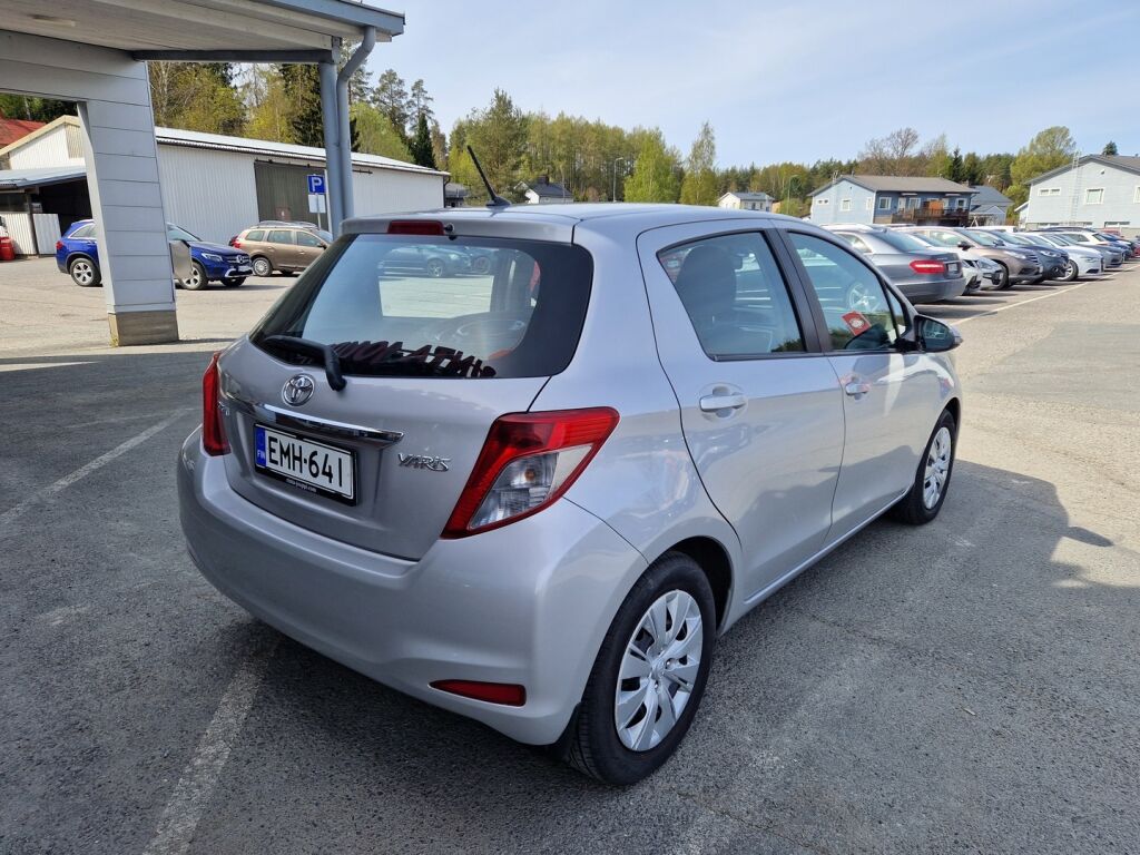 Toyota Yaris 2013 Hopea