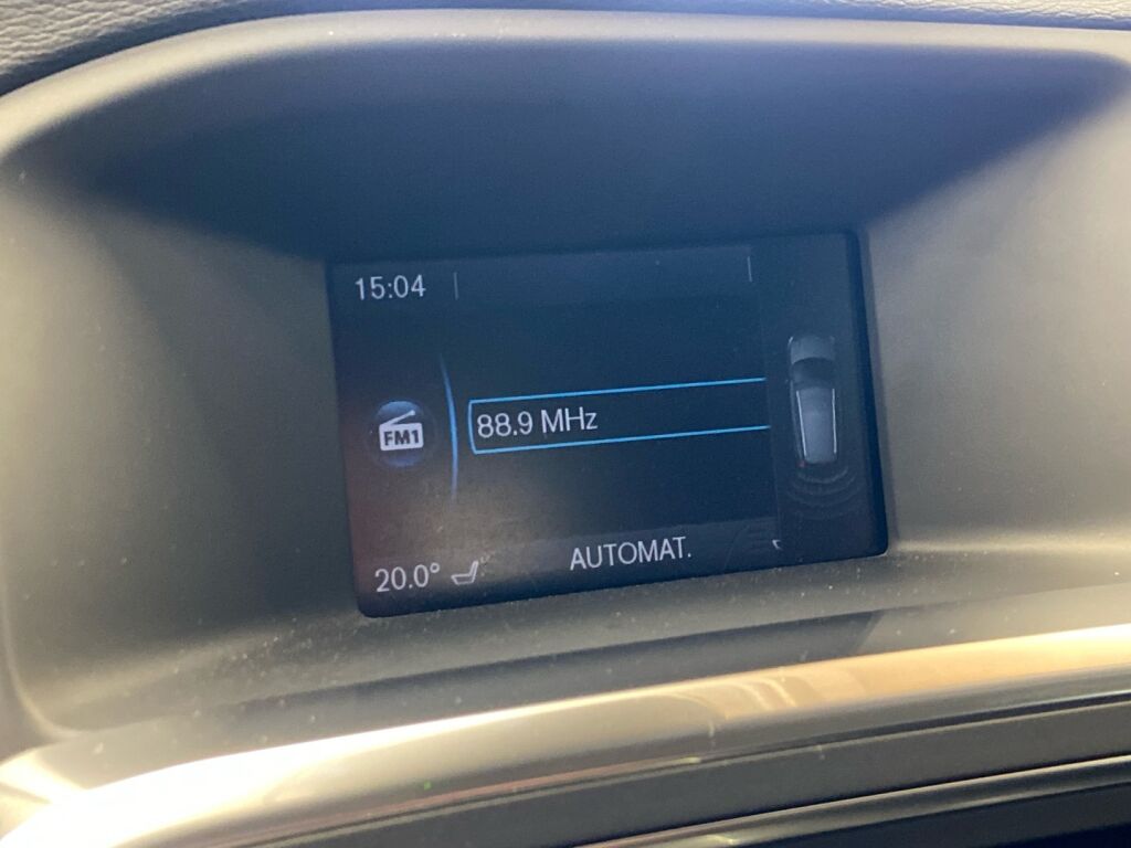 Volvo V60 2013 Punainen