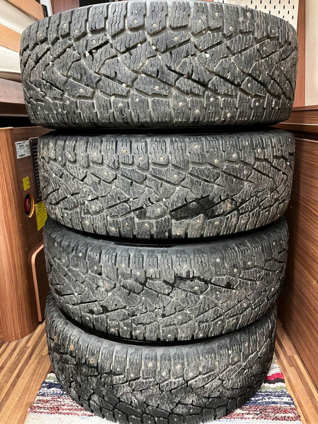 Adria Twin 600 SP 2013 Hopea