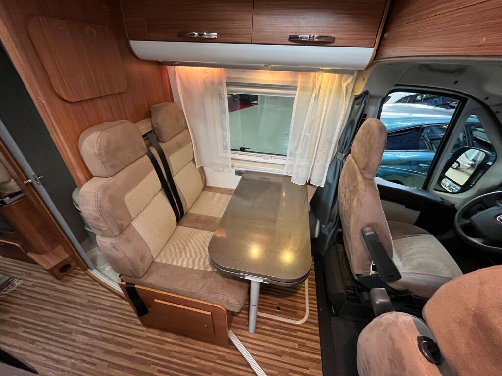 Adria Twin 600 SP 2013 Hopea