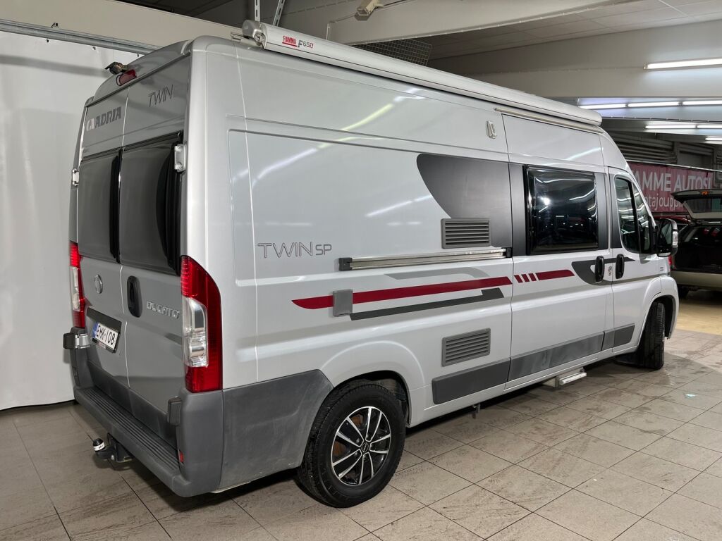 Adria Twin 600 SP 2013 Hopea