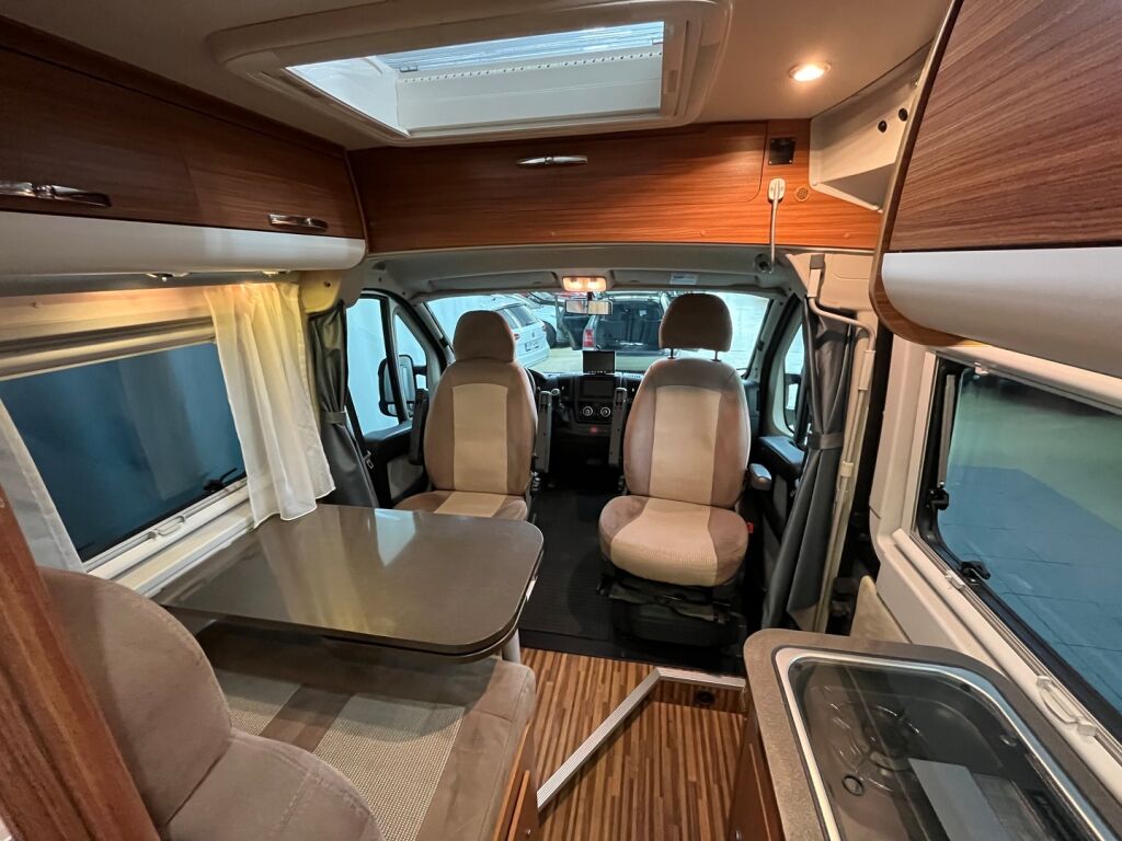 Adria Twin 600 SP 2013 Hopea