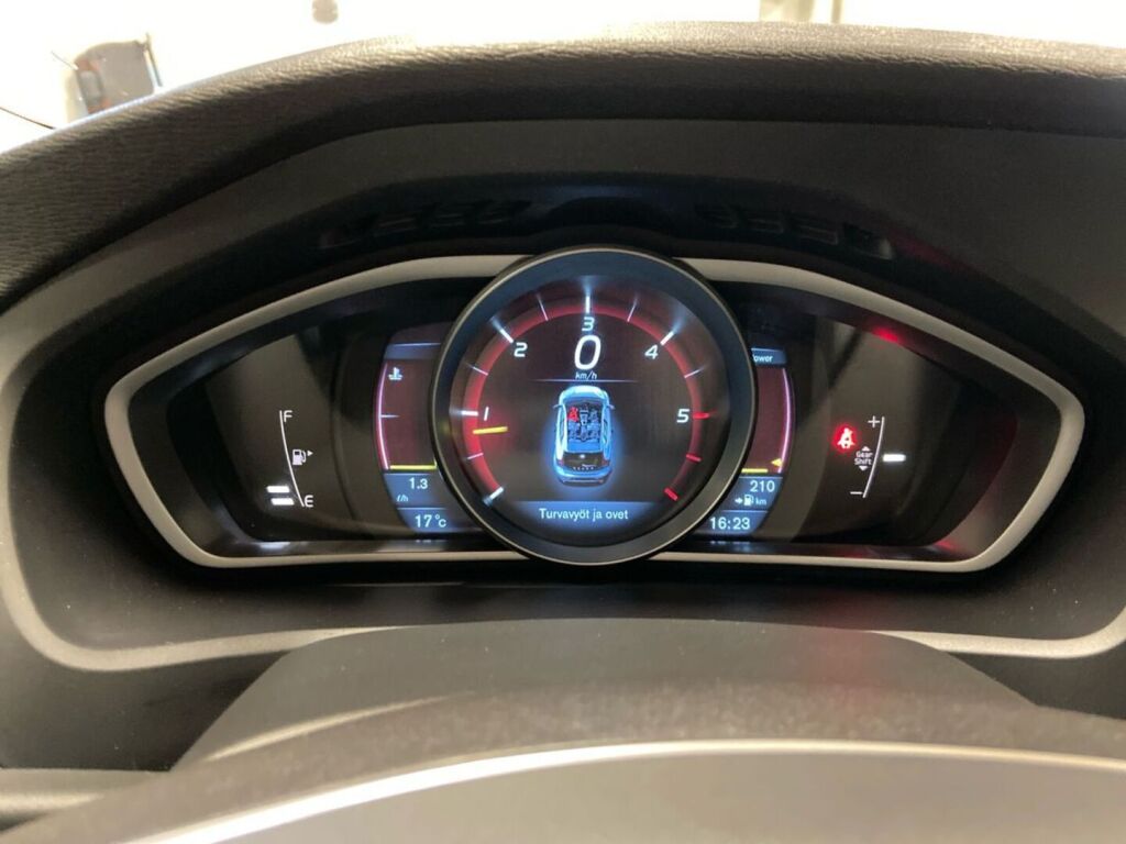 Volvo V40 2013 Punainen