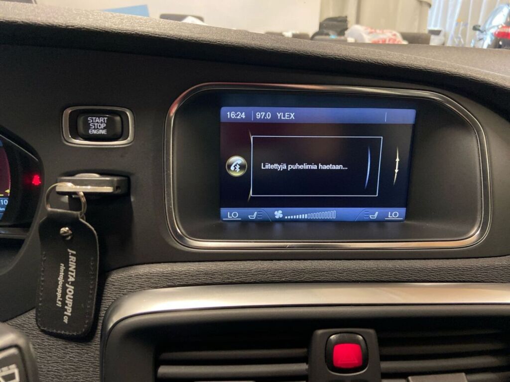Volvo V40 2013 Punainen