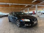 Volvo V70 2013 Musta