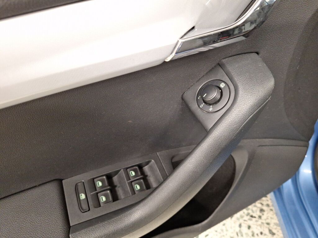 Skoda Octavia 2013 Sininen