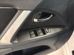 Toyota Avensis 2013 Valkoinen