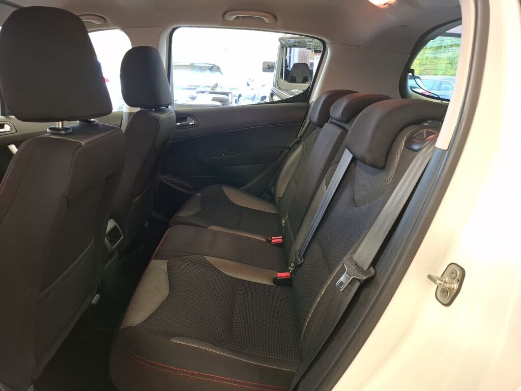 Peugeot 308 2013 Valkoinen