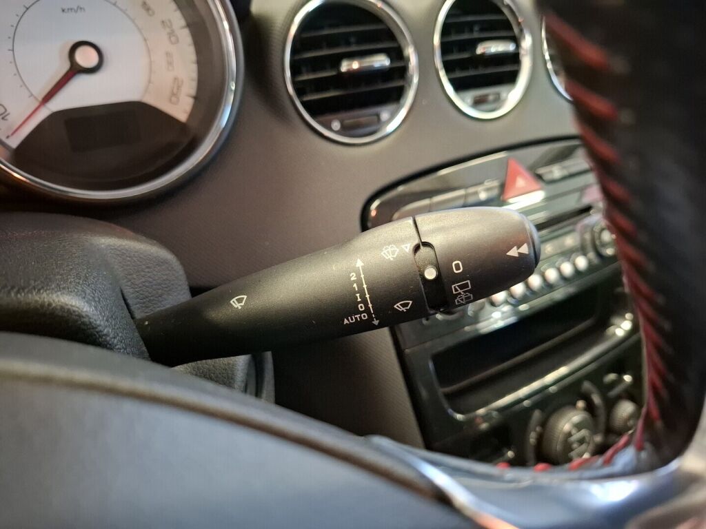 Peugeot 308 2013 Valkoinen