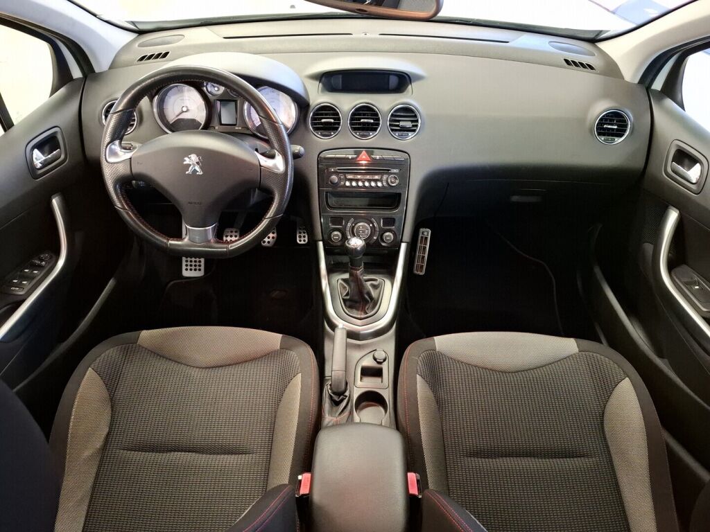 Peugeot 308 2013 Valkoinen