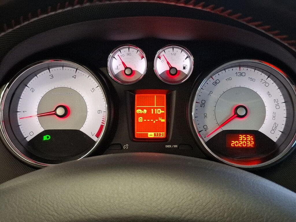 Peugeot 308 2013 Valkoinen