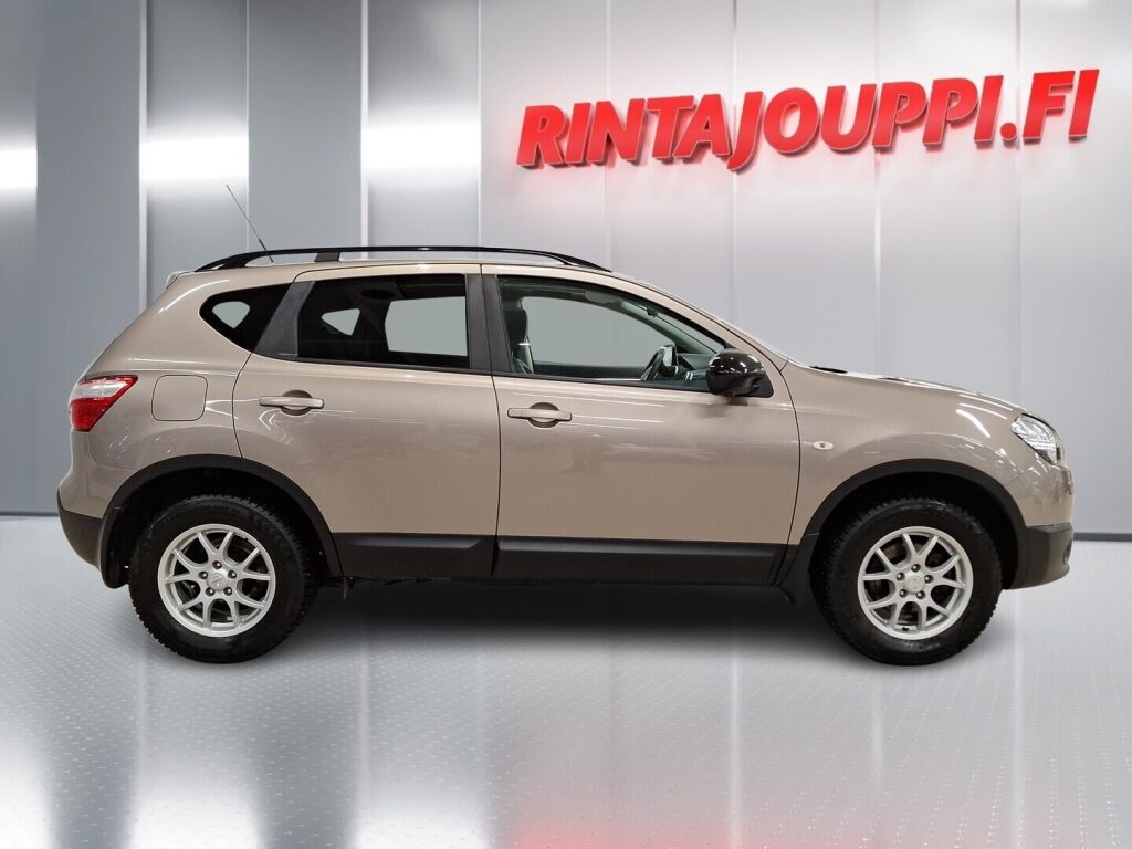 Nissan Qashqai 2013 Ruskea (beige)