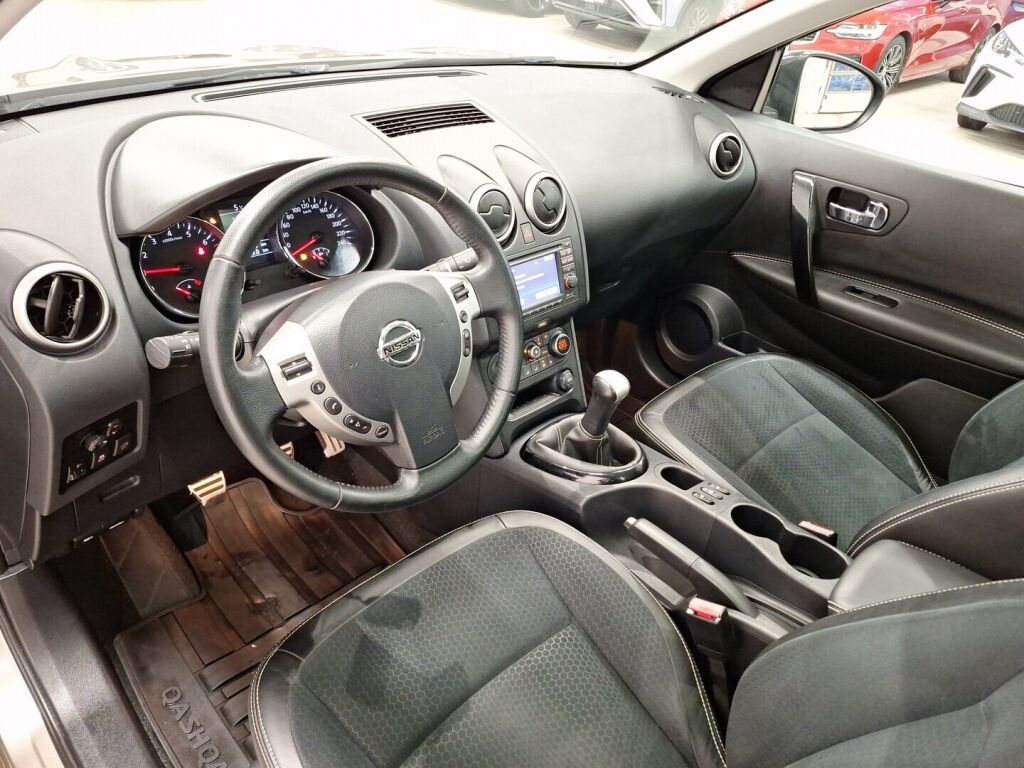 Nissan Qashqai 2013 Ruskea (beige)