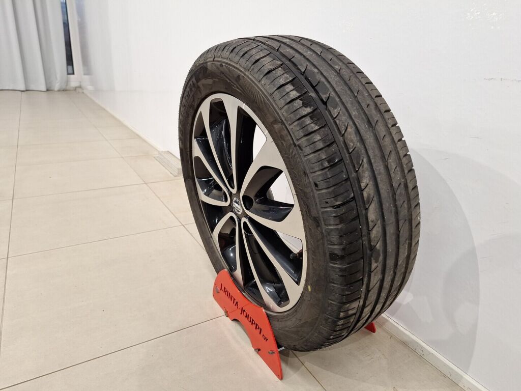 Nissan Qashqai 2013 Ruskea (beige)