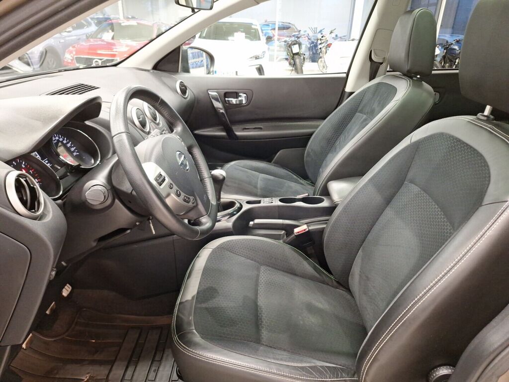 Nissan Qashqai 2013 Ruskea (beige)