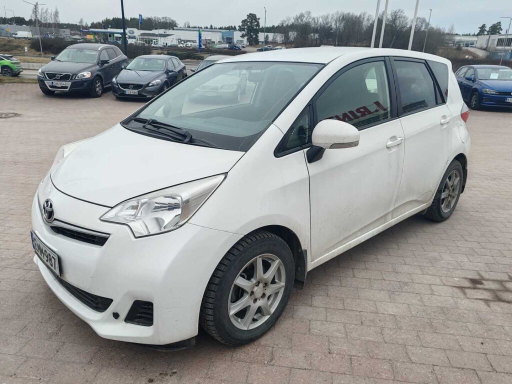 Toyota Verso-S 2014 Valkoinen