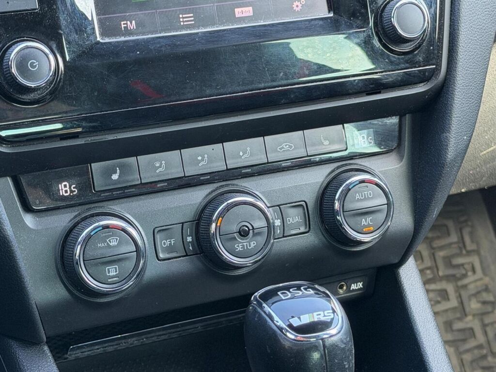 Skoda Octavia 2014 Sininen