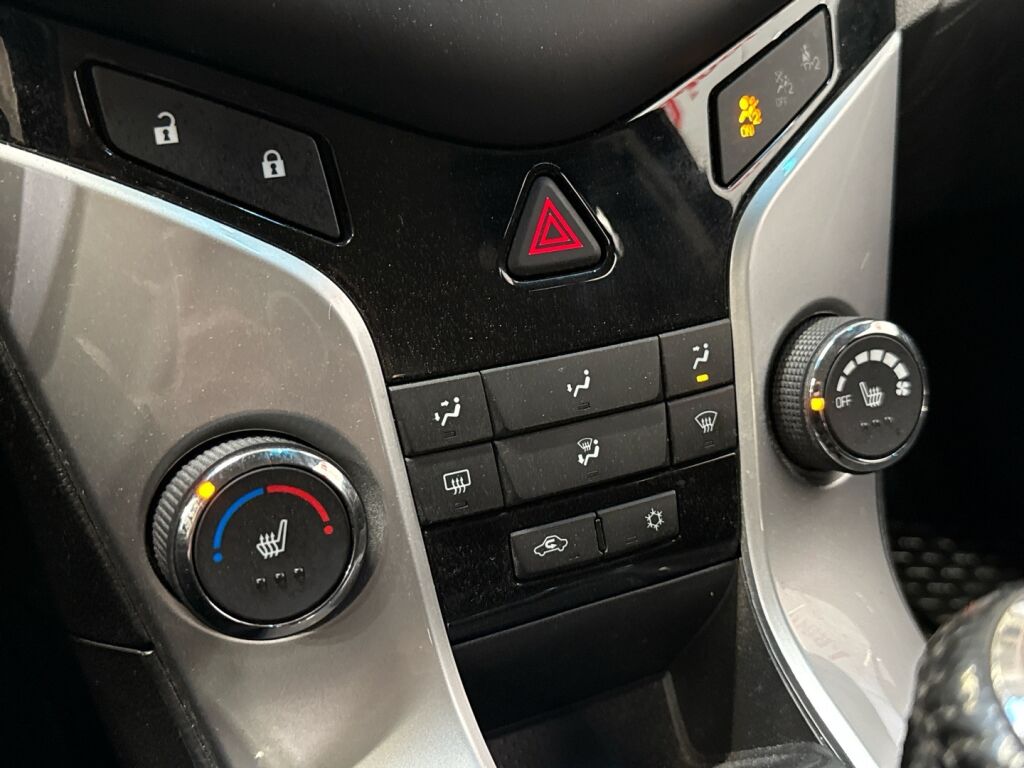 Chevrolet Cruze 2013 Valkoinen