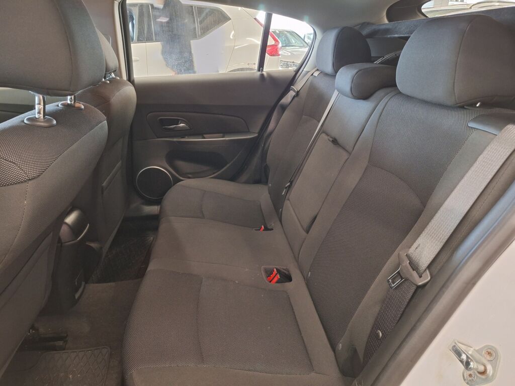 Chevrolet Cruze 2013 Valkoinen